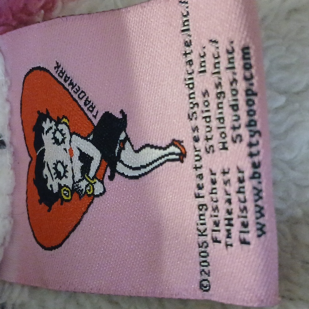 Betty Boop XOXO Robe💕🖤 - Picture 4 of 8